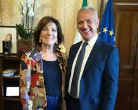 CITTA’ DEL VINO: LA PRESIDENTE DEL SENATO CASELLATI INVITATA IN ABRUZZO
