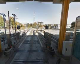 CAMION FRIGORIFERO A FUOCO AL CASELLO DELL’AQUILA DELLA A24
