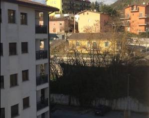 TERREMOTO: CASE POPOLARI CANSATESSA, RESIDENTI DENUNCIANO LAVORI A META’