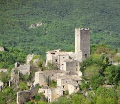 DECENNALE SISMA: ”IN MOSTRA” AL CASTELLO DI BEFFI, MUSICA E PAROLE NEL CUORE DELLA VALLE SUBEQUANA