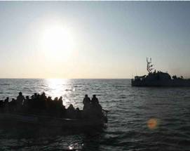 TRAGICO SBARCO A CATANIA, MUOIONO IN 6 A UN PASSO DALLA RIVA