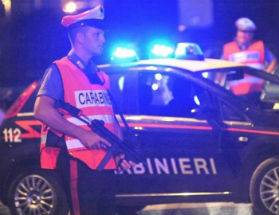 BOMBA CARTA E FUCILATE, FERITO CARABINIERE A MAGLIANO