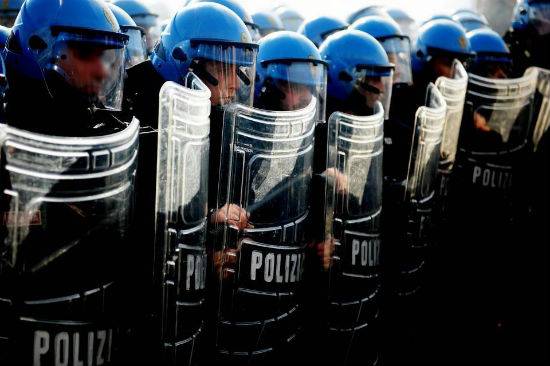 L’AQUILA: COISP GIOISCE PER FLOP ANARCHICI E ATTACCA ANCORA IL QUESTORE