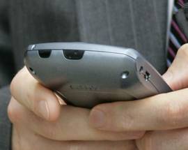 FILMA FURTO CON IL CELLULARE, DENUNCIATI ROM NEL TERAMANO