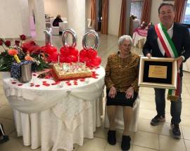 CANOSA SANNITA IN FESTA PER I 100 ANNI DI ROSARIA IACOBINI