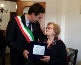 MONTESILVANO: NONNA MARIA FELICE FESTEGGIA 100 PRIMAVERE