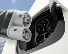 PESCARA: VIA LIBERA ALL’INSTALLAZIONE CENTRALINE RICARICA AUTO ELETTRICHE