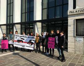 ABUSATA DA UN PRETE: ASSOCIAZIONE TELLINI SOSTIENE RAGAZZA MOLISANA