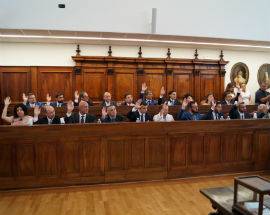 COMUNE L’AQUILA: CENTRODESTRA NEL CAOS, CONSIGLIO DESERTO, OPPOSIZIONI INSORGONO
