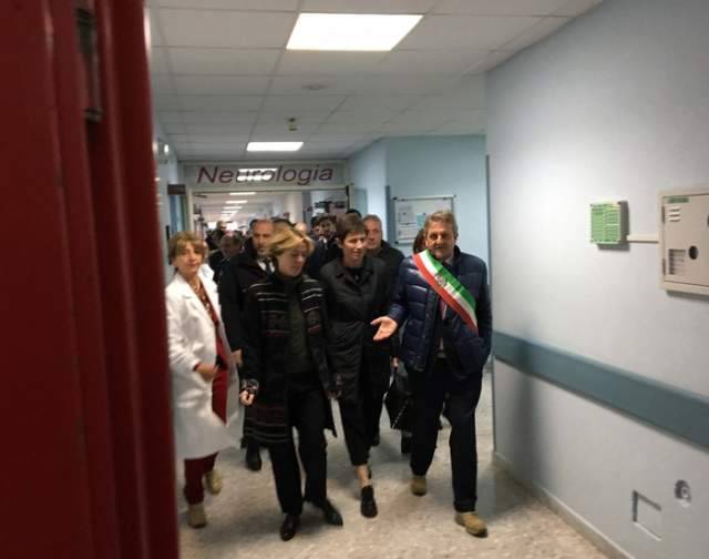 SANITA’: LORENZIN IN ABRUZZO, ”NUOVI OSPEDALI SCELTA CHE SPETTA A VOI”
