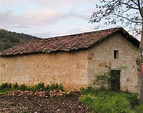 L’AQUILA: PASSEGGIATA A SAN PIETRO AL MORRONE, CHIESA IN PERICOLO