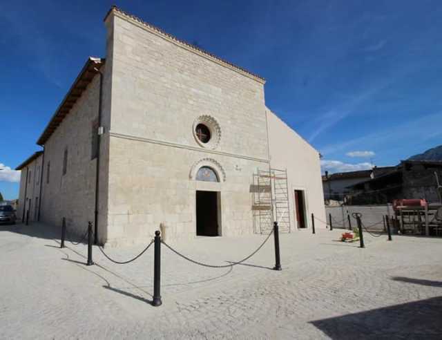 A ONNA PRESENTAZIONE LIBRI IULIANO E BRACCILI E GUIDA MULTILINGUE SU CHIESA