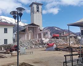 CAMPOTOSTO SENZA CHIESE, ”NON SI PUO’ PIU’ FARE NEANCHE UN FUNERALE”