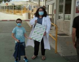 RICEVE DALLA NONNA 100 EURO, A 8 ANNI COMPRA MASCHERINE PER L’OSPEDALE DI VASTO