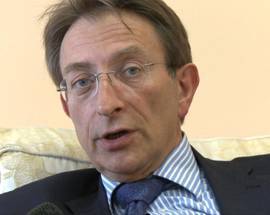 ELEZIONI: CIALENTE, ”E’ VOTO ANTIEUROPEISTA, DA RENZI E BERSANI BEGHE DA CORTILE”