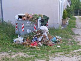L’AQUILA: INCURIA A CIMITERO TORNIMPARTE, ”PAESE ABBANDONATO”