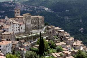 DUE BIMBI SCOMPARSI, INTERO PAESE IN APPRENSIONE A CIVITELLA ROVETO