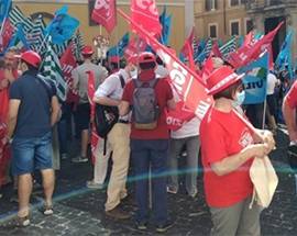 CLINICHE PRIVATE: PRESIDIO LAVORATORI SENZA RINNOVO CONTRATTO DA 14 ANNI