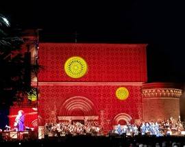 PERDONANZA: STANDING OVATION PER COCCIANTE, IN MIGLIAIA A COLLEMAGGIO