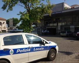 MONTESILVANO: COMMERCIO ABUSIVO, SEQUESTRI ALLA STAZIONE