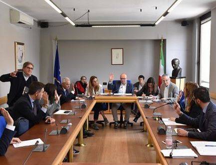 REGIONE: COSTITUITE LE COMMISSIONI IMMIGRAZIONE E STATUTO; SCOCCIA VERSO UNA DELLE PRESIDENZE