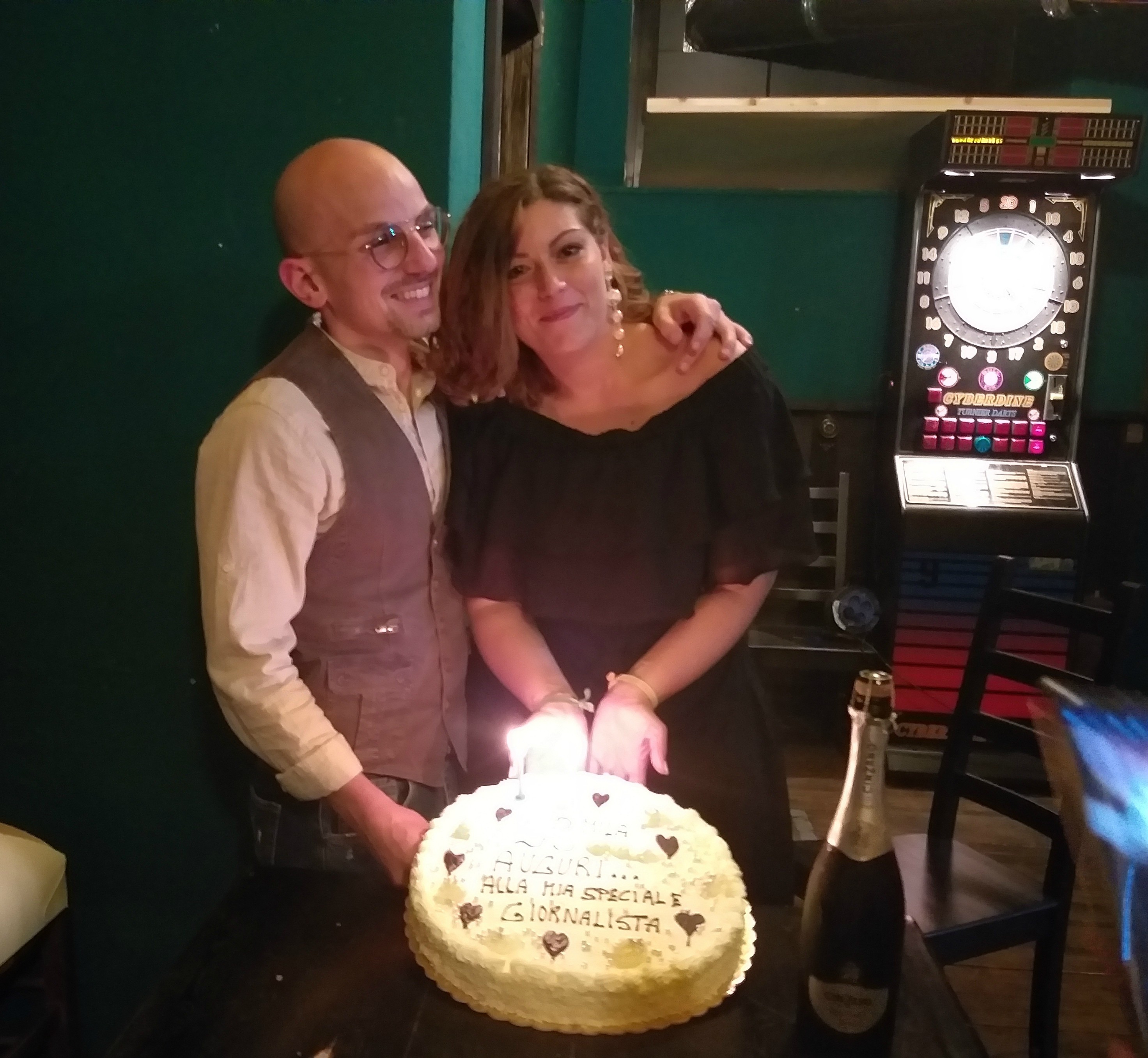 FESTA E REGALI MISTERIOSI PER IL 29ESIMO COMPLEANNO DI ALESSIA CENTI PIZZUTILLI