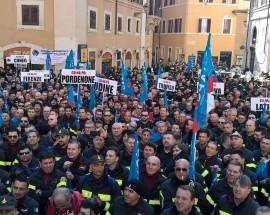 VIGILI DEL FUOCO: BIONDI, ”BENE EQUIPARAZIONE STIPENDI A FORZE DELL’ORDINE”
