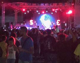 SFERA EBBASTA FA CANTARE PESCARA, TAPPA ABRUZZESE SOLD OUT PER ”IL RE DEL TRAP”