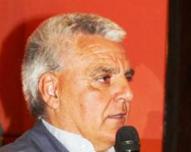 MUORE DI INFARTO MENTRE ASSISTE A GARA SCI FIGLIO A CAMPO FELICE