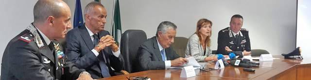 NDRANGHETA: 25 ARRESTI DEI CARABINIERI, DALL’ABRUZZO DROGA, ARMI ED ESTORSIONI