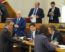 CONSIGLIO REGIONALE FA MEZZANOTTE, SEDUTA RINVIATA A DOMATTINA