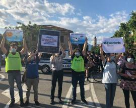 SALVINI AD AVEZZANO: FARE VERDE ACCOGLIE LEADER DELLA LEGA CON PANNELLO FOTOVOLTAICO