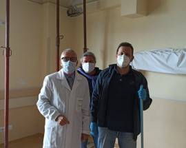 OSPEDALE VASTO: CROLLA CONTROSOFFITTO IN CHIRURGIA, TECNICI AL LAVORO