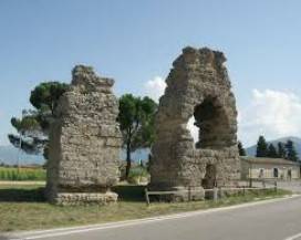 TURISMO: VALLE PELIGNA E MARSICA UNITE DALL’ANTICA VIA VALERIA, UN CAMMINO DI RINASCITA E SVILUPPO