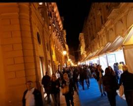 CHIETI: TAVOLATA A CORSO MARRUCINO PER FESTEGGIARE L’INIZIO DELL’ESTATE