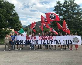 L’AQUILA: CASAPOUND CONTRO IL DEGRADO AL CENTRO COMMERCIALE MERIDIANA