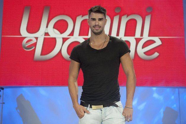L’AQUILA: RIAPRE IL BE ONE, TRA GLI OSPITI IL TRONISTA GALELLA