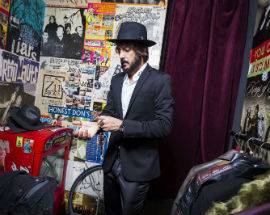 TRA INCONSCIO E FUMETTI,  CONCERTO A SULMONA DI DANIELE CELONA CON I SUOI ”ABISSI TASCABILI”