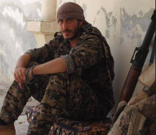 L’AQUILA: DAVIDE GRASSO, COMBATTENTE CONTRO L’ISIS, PRESENTA LIBRO