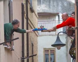L’ABRUZZO AI TEMPI DEL COVID: GLI SCATTI DI D’ANGELO A VASTO FANNO IL GIRO DEL MONDO