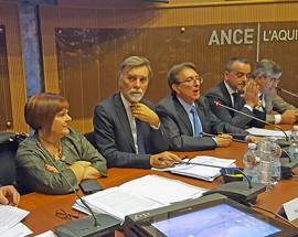 TERREMOTO: DELRIO RASSICURA L’AQUILA, ”SOLDI CHE SERVONO CI SARANNO”