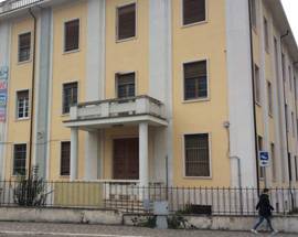 SCUOLE: A L’AQUILA AL VIA ABBATTTIMENTO IPSIASAR ED EX ITAS, A SULMONA BANDO CERCASI NUOVA SEDE DE NINO