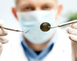 SCOPERTO FINTO DENTISTA, DENUNCIATO E STUDIO ABUSIVO SEQUESTRATO