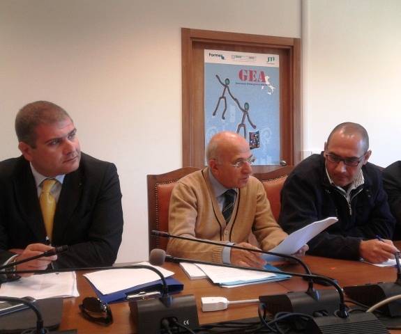 COMUNE L’AQUILA: L’OPPOSIZIONE, ”EQUILIBRI DI BILANCIO, ATTO FALSO”