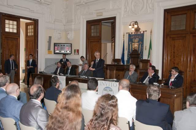 CHIETI: CORSO DI FORMAZIONE POLITICA, DI PAOLO CONSEGNA ATTESTATI