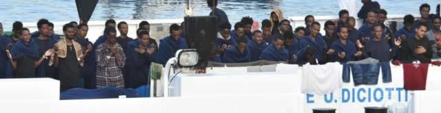 MIGRANTI: ”SONO MANDANTE REATI ADDEBITATI A SALVINI SU ‘CASO’ DICIOTTI, MI COSTITUISCO”