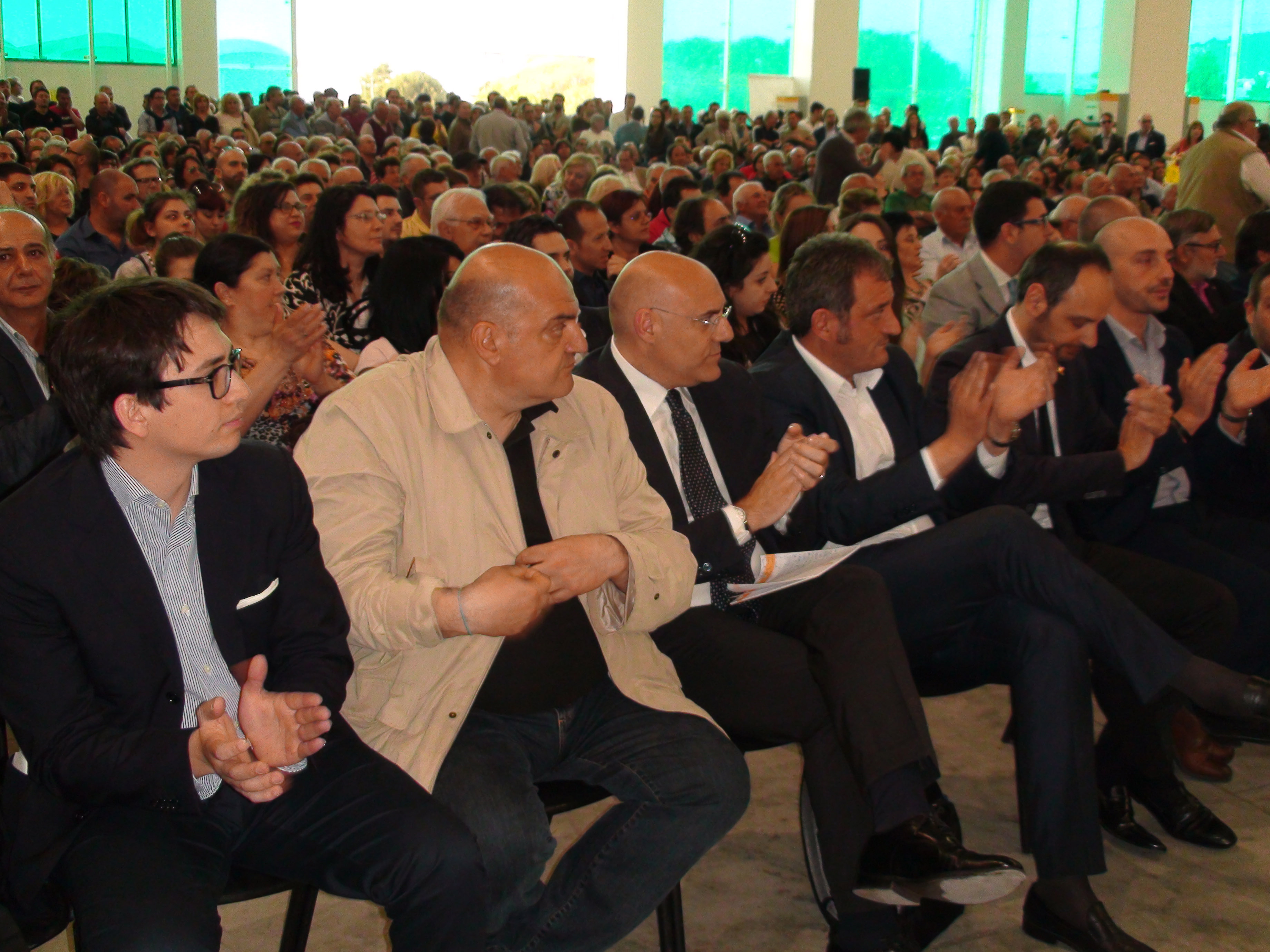 COMUNALI CHIETI: DI PRIMIO PRESENTA LE LISTE, MIGLIAIA DI PRESENZE