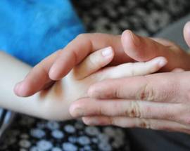 BIMBO MUORE IN OSPEDALE DOPO INTERVENTO, SGOMENTO A BOLOGNANO