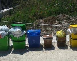 L’AQUILA: CITTADINO LAMENTA, ”RITIRO DIFFERENZIATA FERMO DA GIORNI”