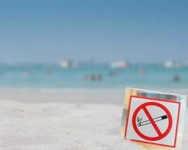 ALBA ADRIATICA PRIMA SPIAGGIA IN ABRUZZO CON DIVIETO DI FUMO, MULTE FINO A 500 EURO
